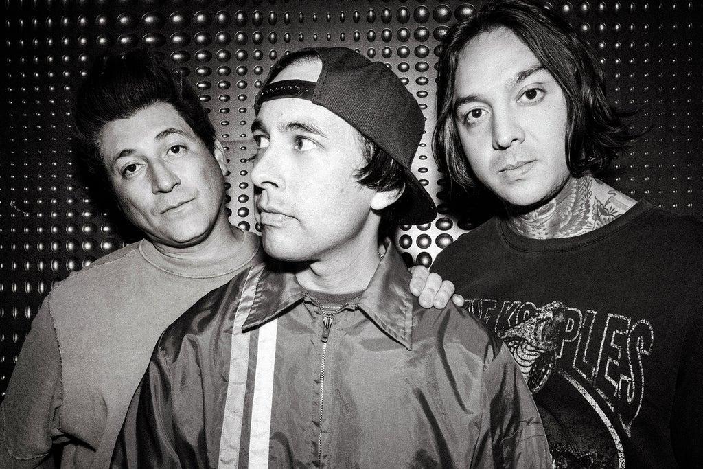 Pierce The Veil - I Can't Hear You World Tour